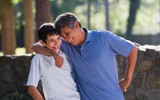 صمیمیت و رفیق شدن والدین با فرزند 